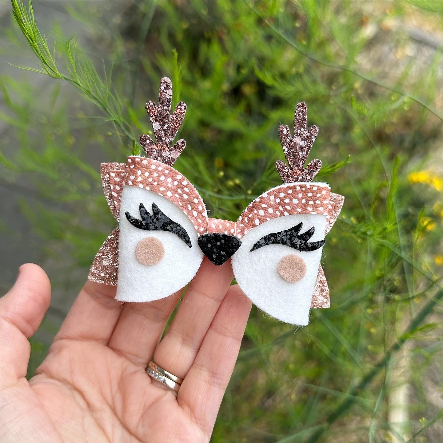 Dasher Reindeer Bow (Natural)