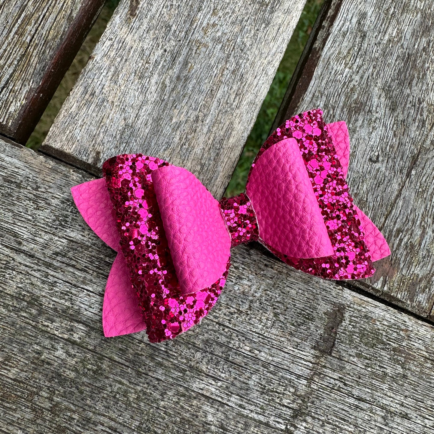 Pink Sparkle Imogen Bow