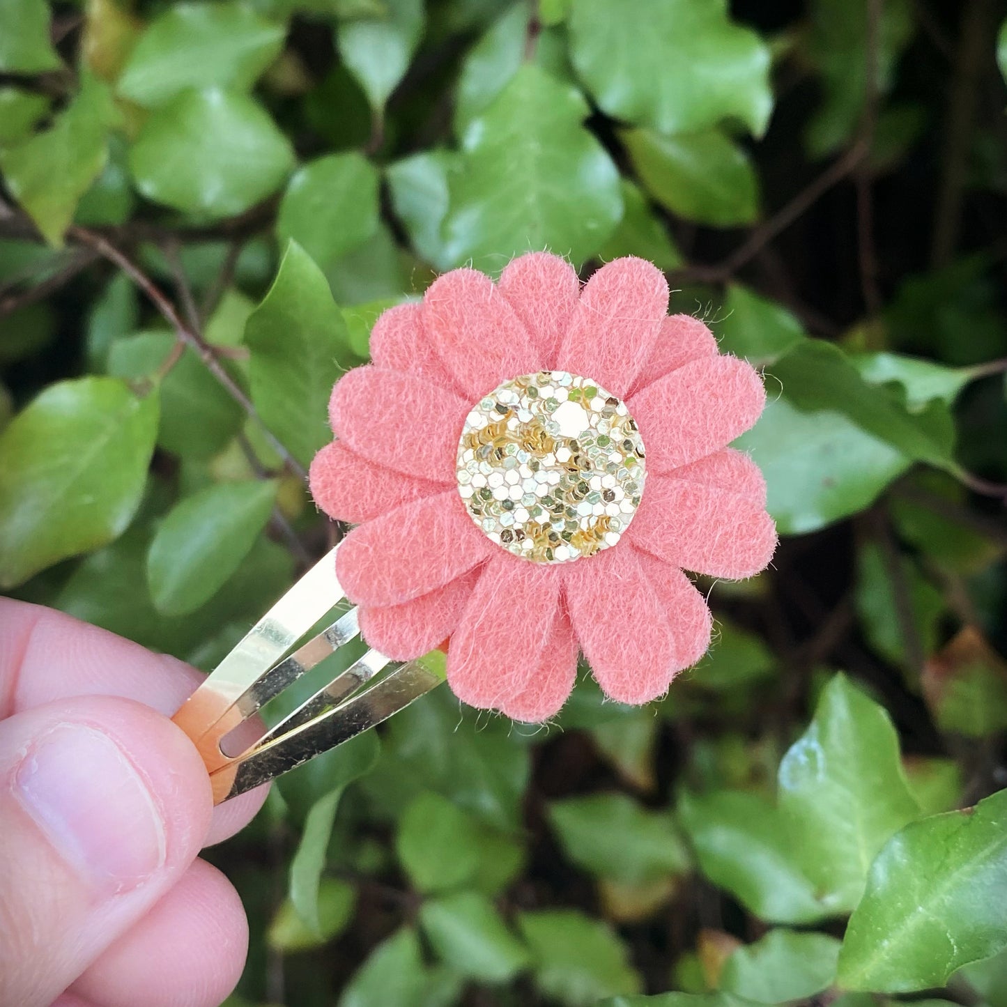 Felt Daisy Snap Clip (#62 Terracotta)