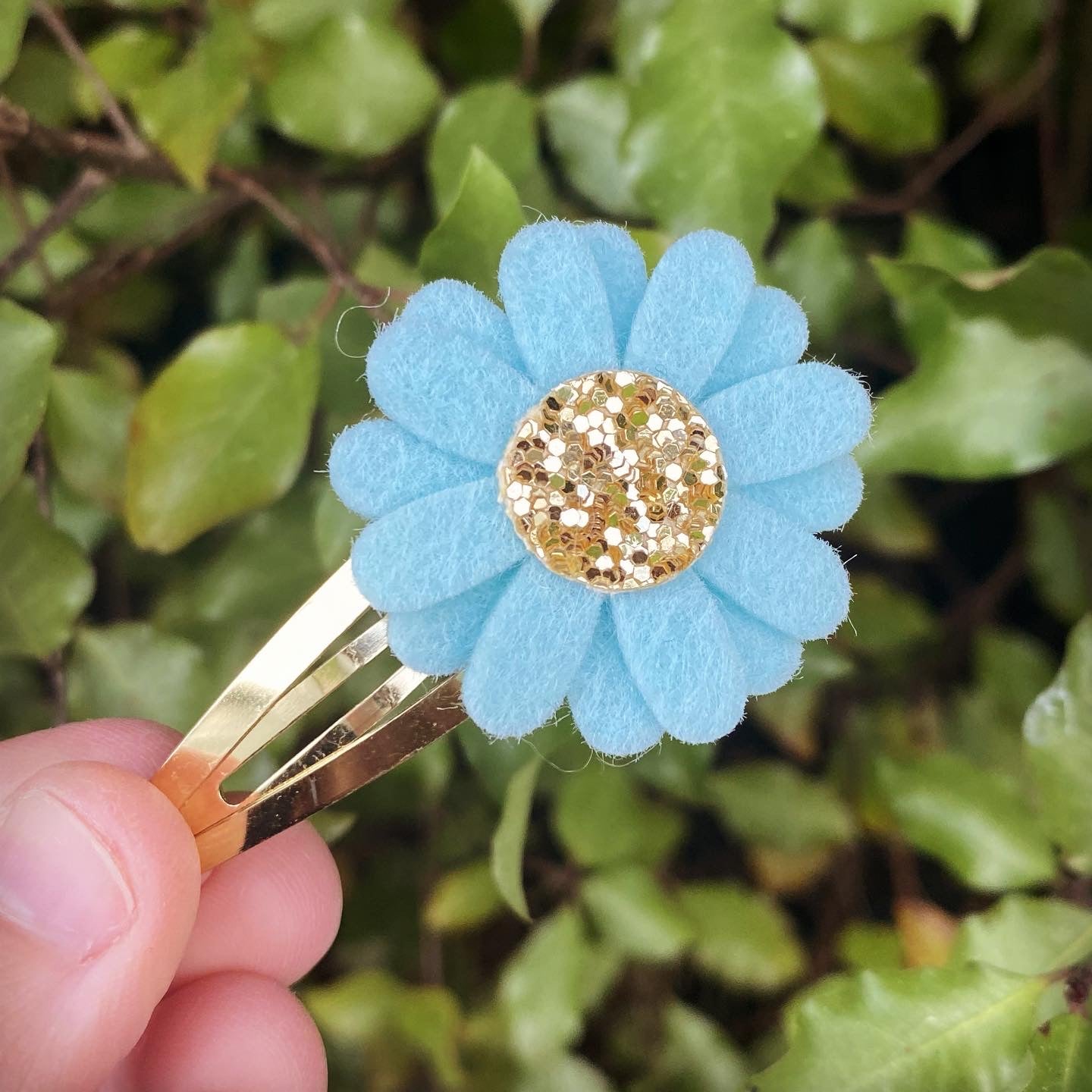 Felt Daisy Snap Clip (#66 Pale Turquoise)