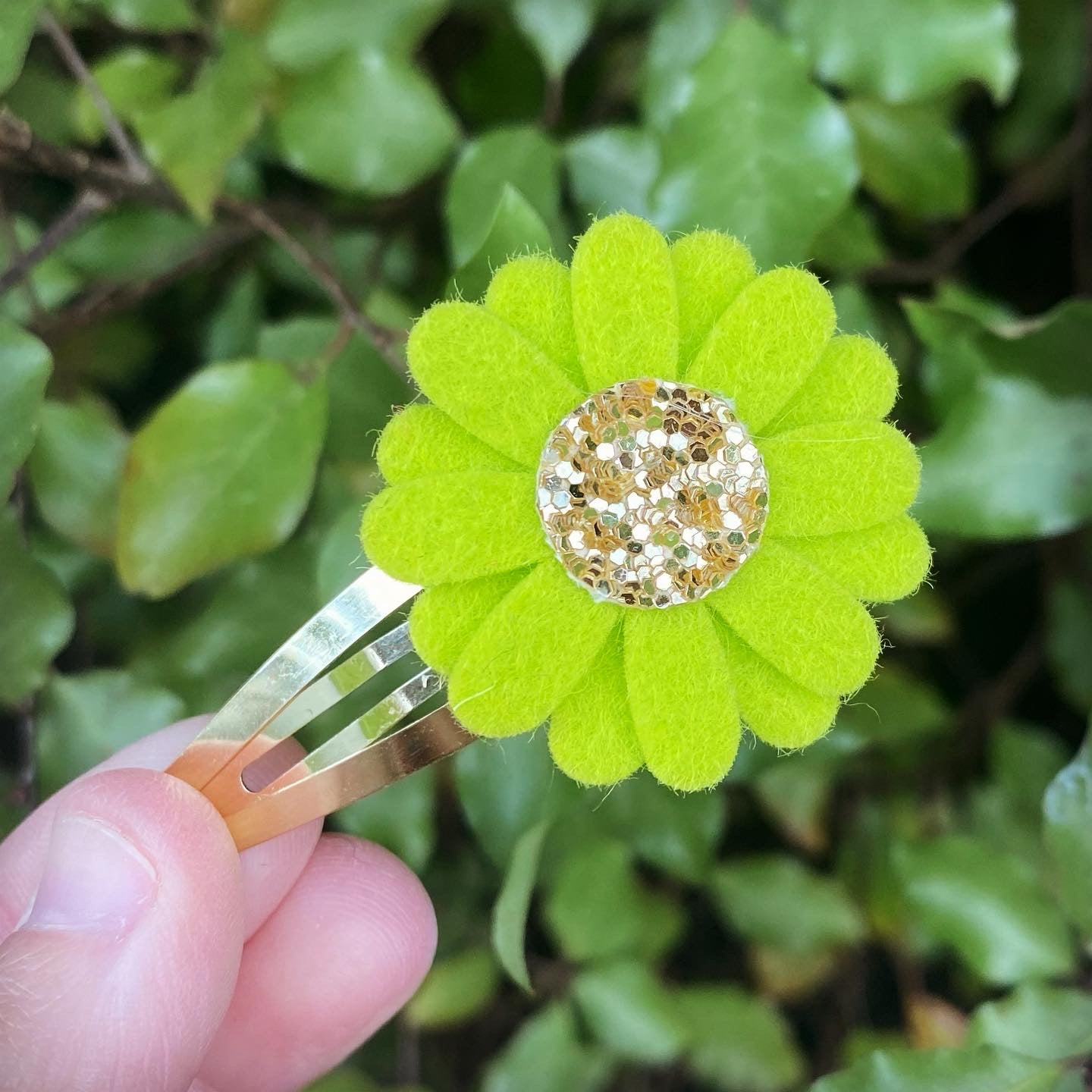 Felt Daisy Snap Clip (#44 Lime)