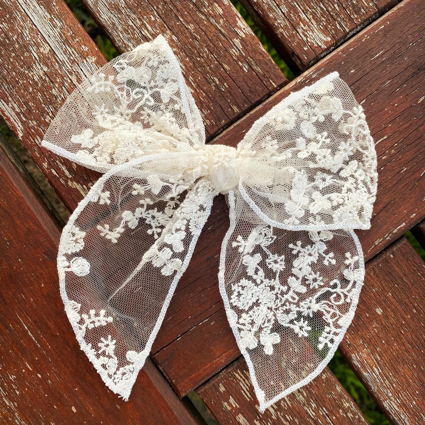 Lace Bow