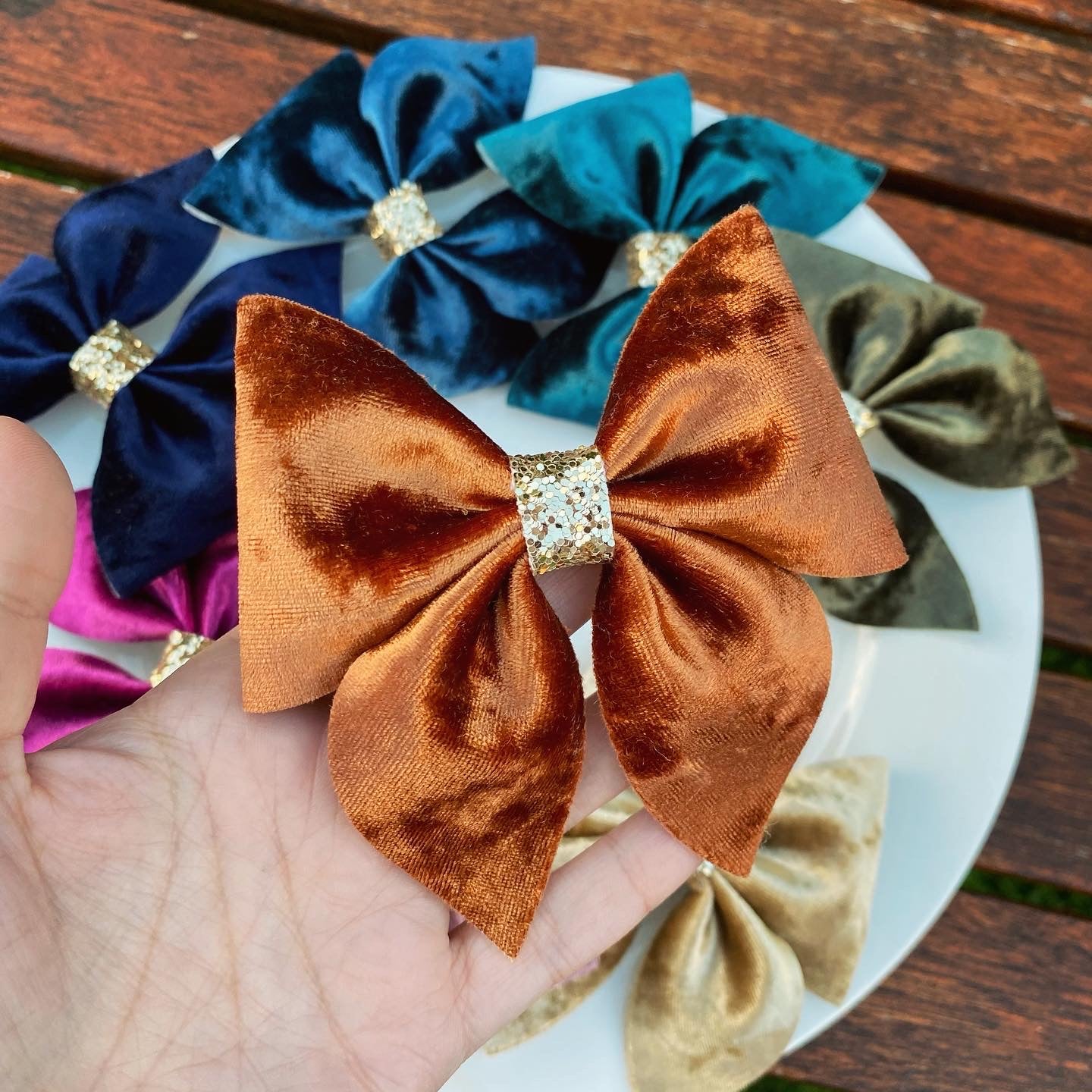 Crushed Velvet Sailor Bow