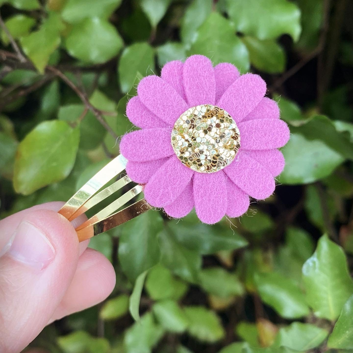 Felt Daisy Snap Clip (#67 Rouge Pink)