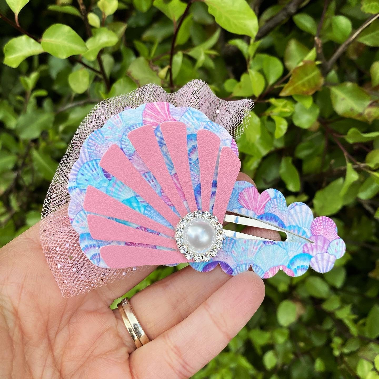 Seashell Large Snap Clip