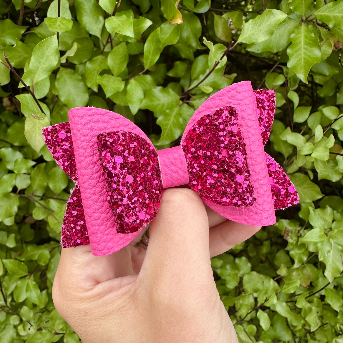 Pink Sparkle Reversed Imogen Bow