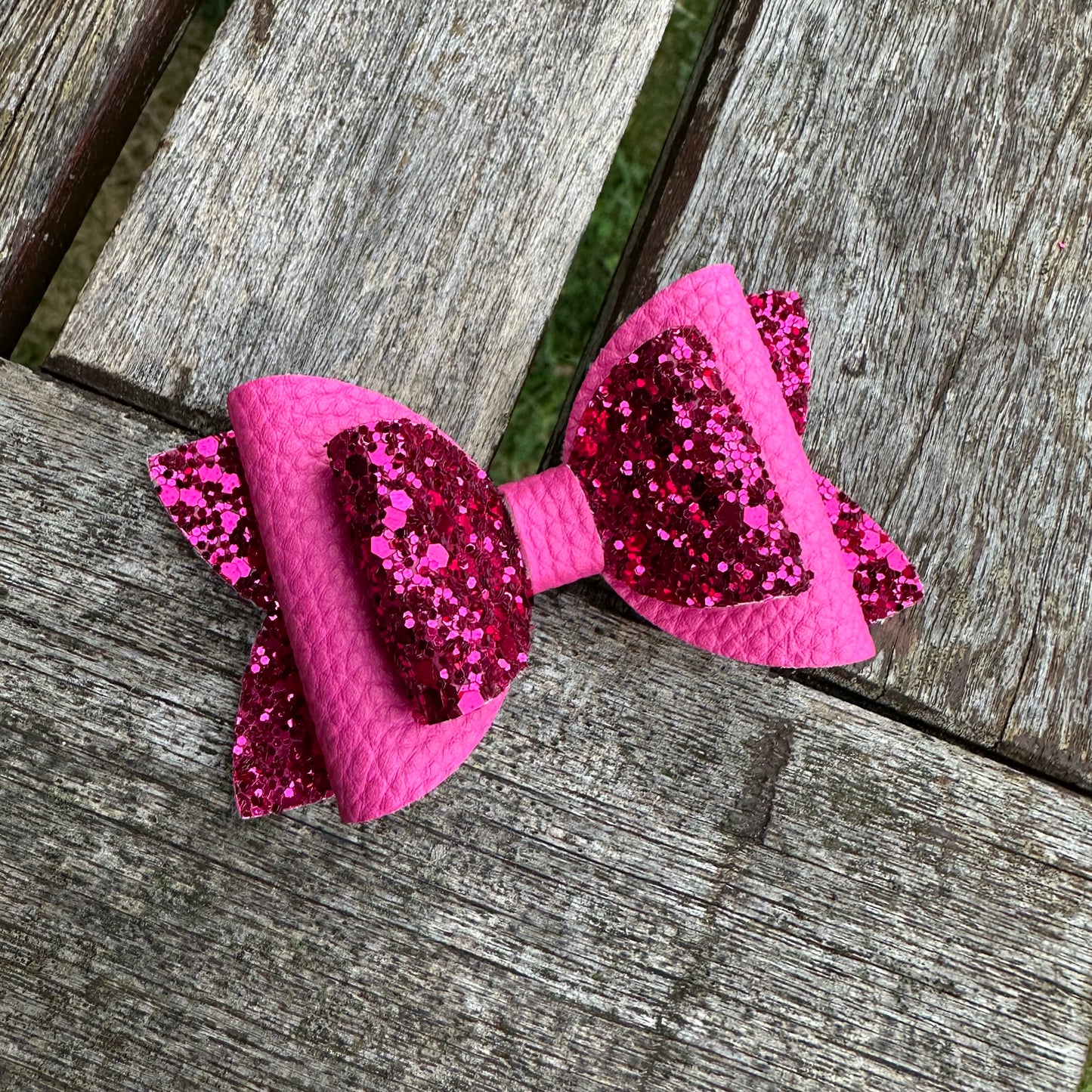 Pink Sparkle Reversed Imogen Bow
