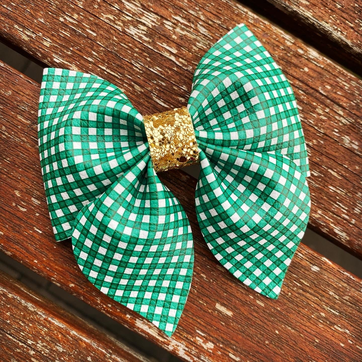 Large Sailor bow (Emerald Plaid)