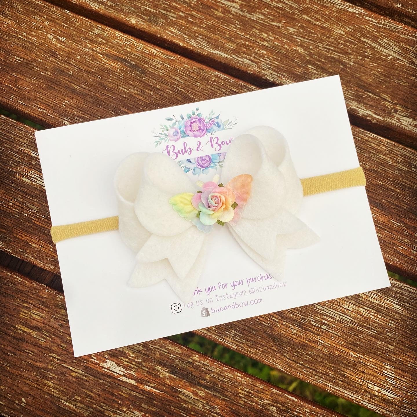 Franchi Fancy Felt Floral Bow (White)