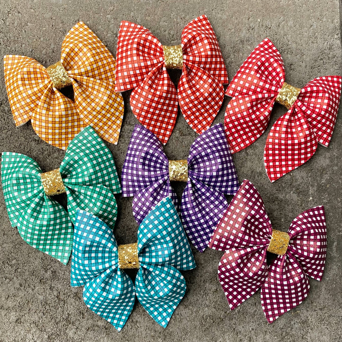 Large Sailor bow (Emerald Plaid)