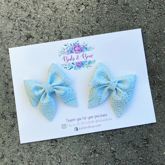Vintage Floral Embossed Mini Sailor Piggy Clips (Baby Blue)