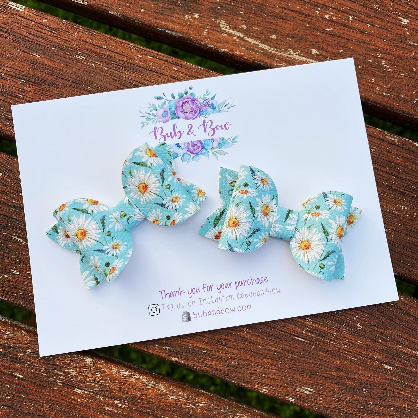 Daisies Mini Beauty bow